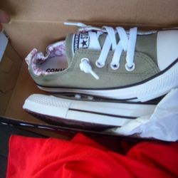 Women's Vans/Converse