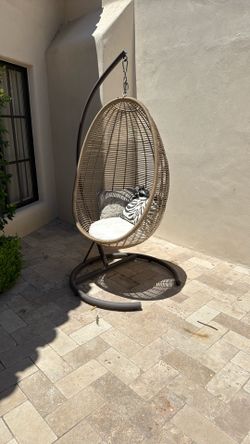 Egg Swing - Well Constructed