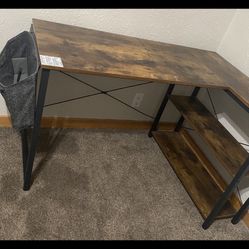 Corner Desk EXCELLENT CONDITION 