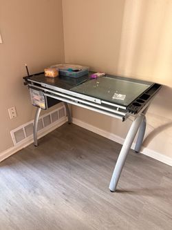 Art desk