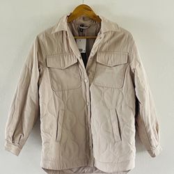 NWT  H&M quilted beige jacket. 