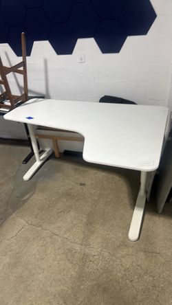 L shaped desk