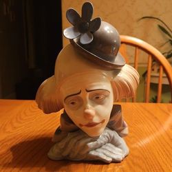 Lladro #5130 Pensive Clown Bust w/ Bowler Hat Flower Porcelain Figurine 10-1/2"