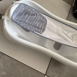 Newborn/infant Bathtub