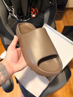 Yzy ys01 size 13 chocolate