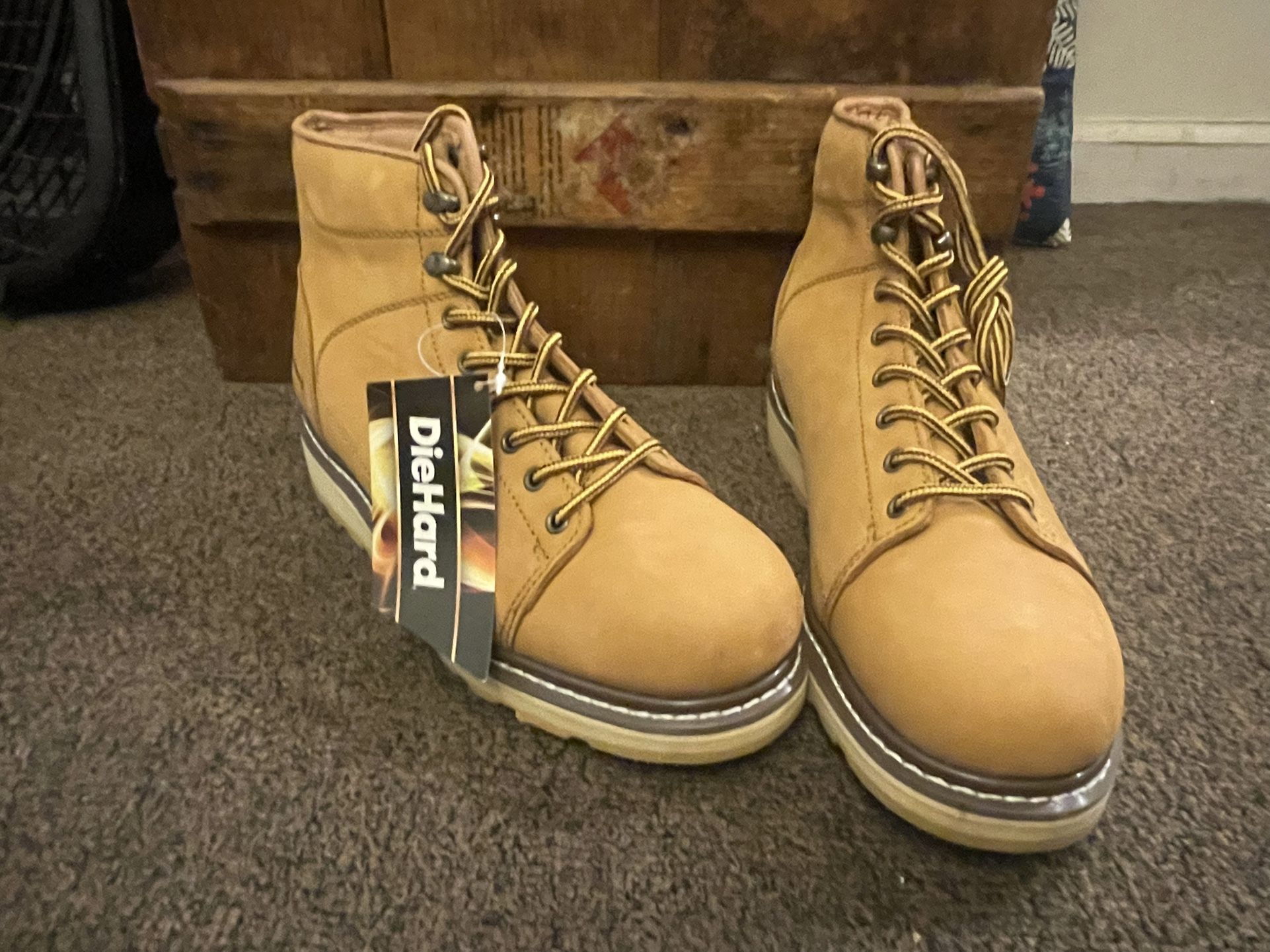 BRAND NEW WORK BOOTS!