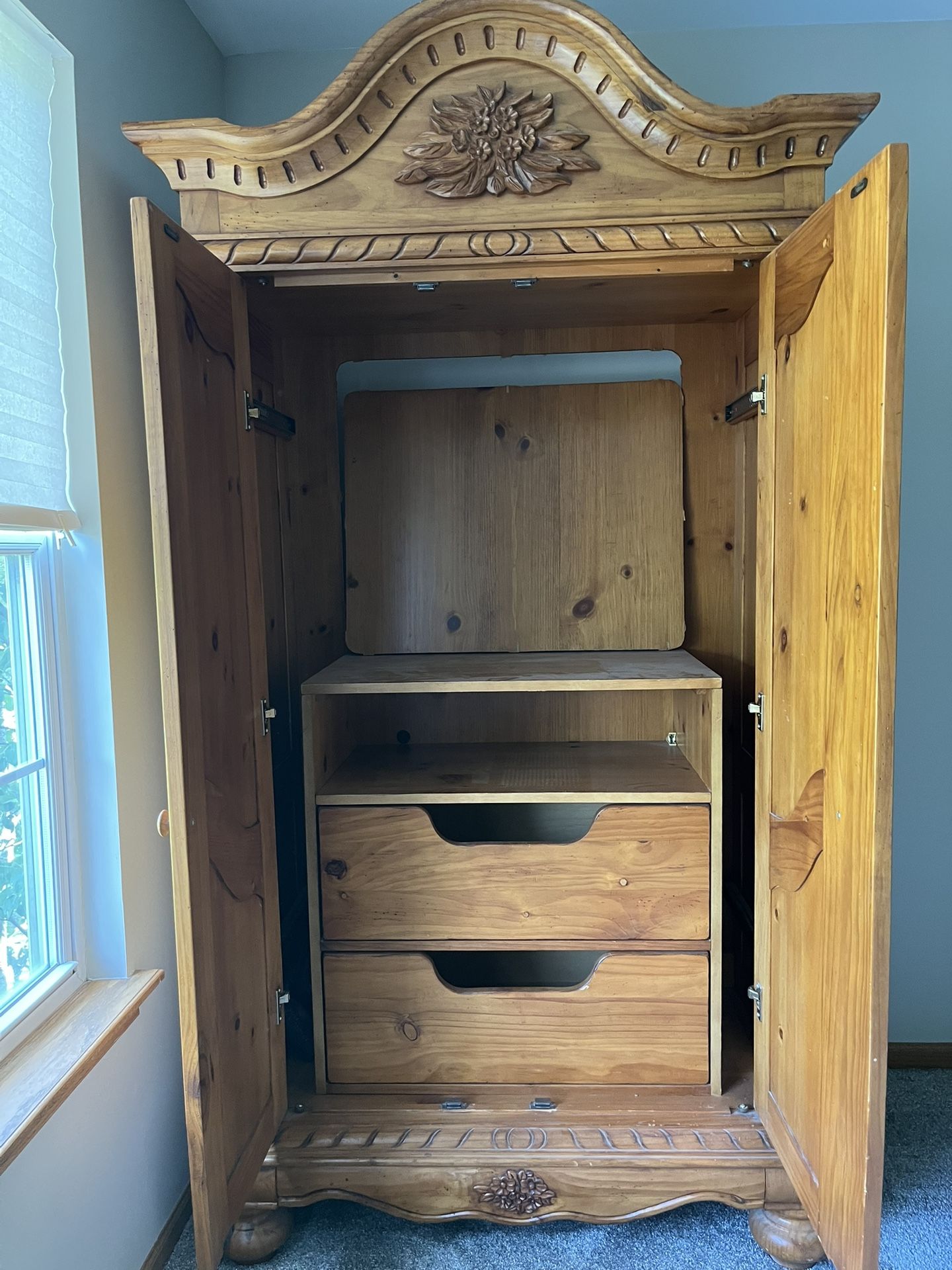 Entertainment Armoire