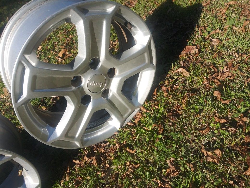 Rines 17 Para Jeep Wrangler Muy Buenas Condiciones 140 Por Los 5w
