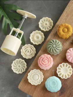 6pcs DIY Snowy Moon Cake Mold, Circular Hand-Pressing Type