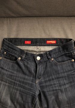 2 Short Women’s Express jeans