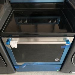 New Kitchen Aid Stove 