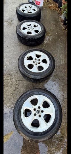 Llantas seminuevas para jaguar