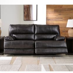 Ashley Furniture Mountainous Dual Power Reclining sofa 