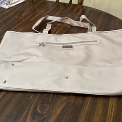 HANDBAG/ TRAVEL BAG/POCKETBOOK 