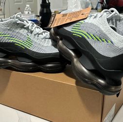 NIKE AIRMAX SCORPION SZ 9.5….$129.99 OBO