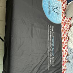 10 Degrees Cooler Blankets