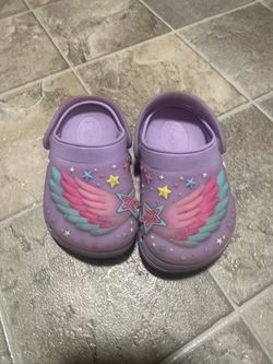 Skechers Crocs