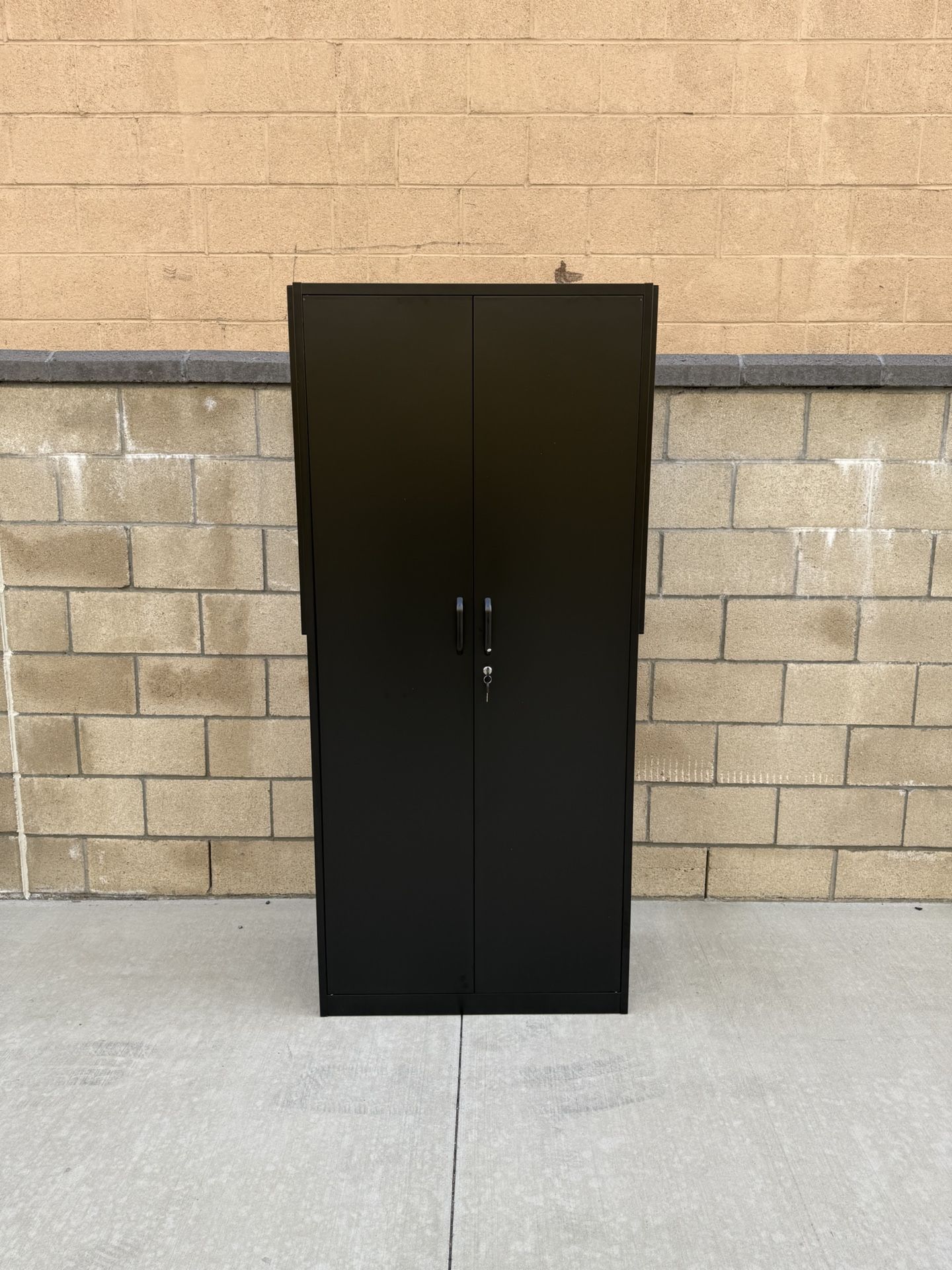 NEW Steel Garage Storage Cabinet Utility Locker, Adjustable Shelves, Pegboards & Locking Doors