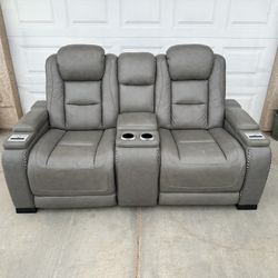 Reclining Sofa