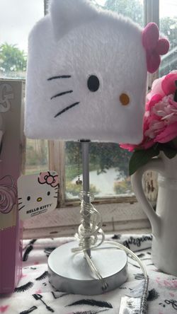 Hello kitty lamp