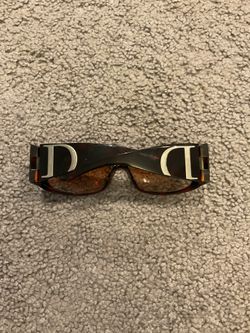 Christian Dior Vintage D Logo Brown Wrap Around Sunglasses Glasses p/u Bayport NY 11705