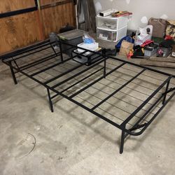 ZINUS SmartBase Mattress Foundation Metal Platform Bed Frame, Sturdy Steel Frame, Twin XL