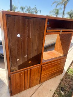 Tv stand