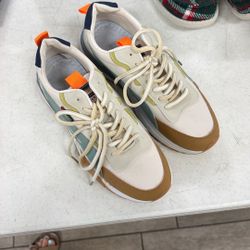 Brand New Women’s Shoe 8.5