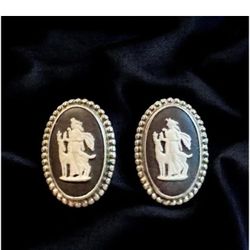 Vintage Wedgewood Clip On Earrings