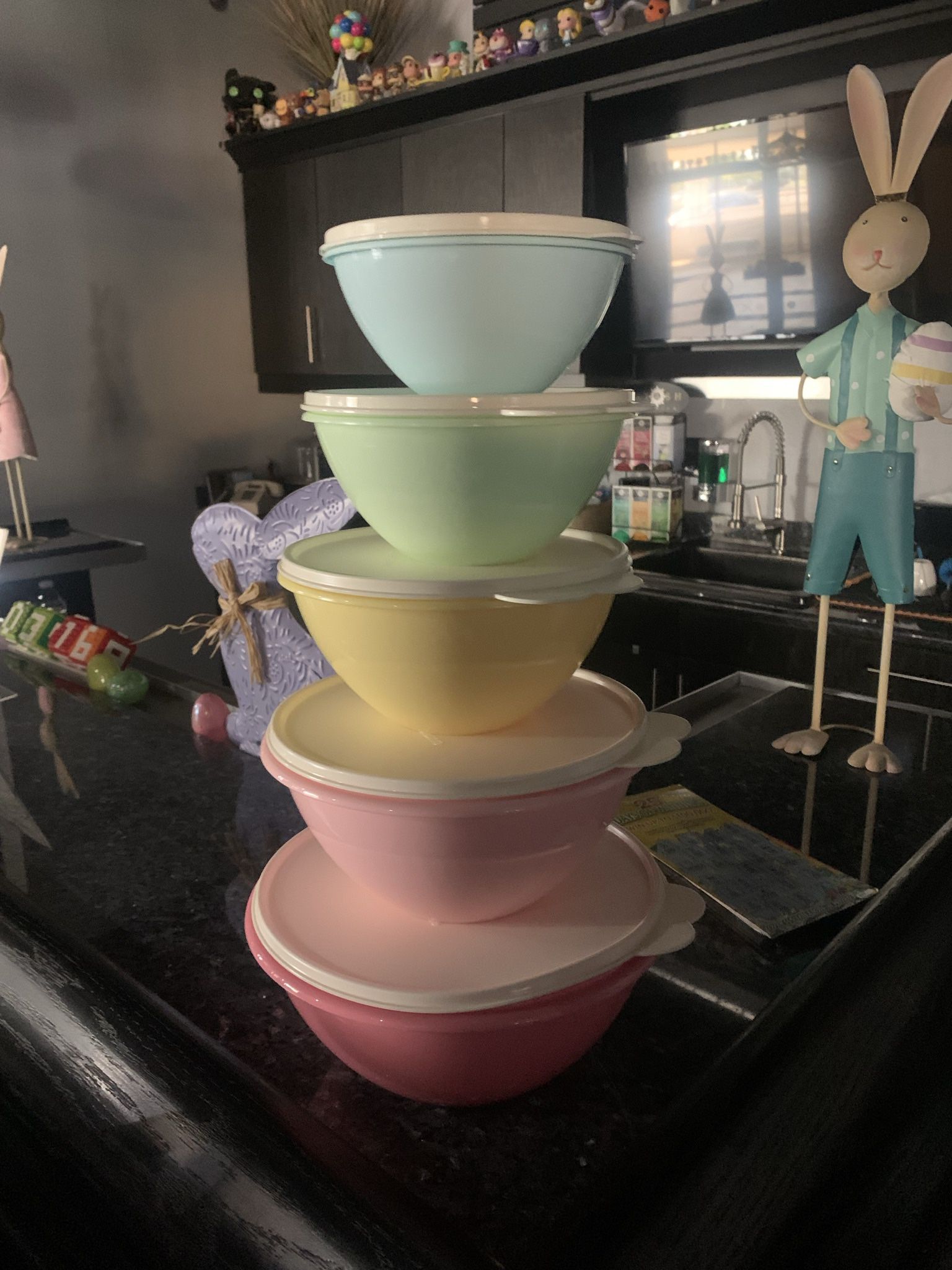Pampered chef kids mixing bowls and measuring cup set for Sale in Surprise,  AZ - OfferUp