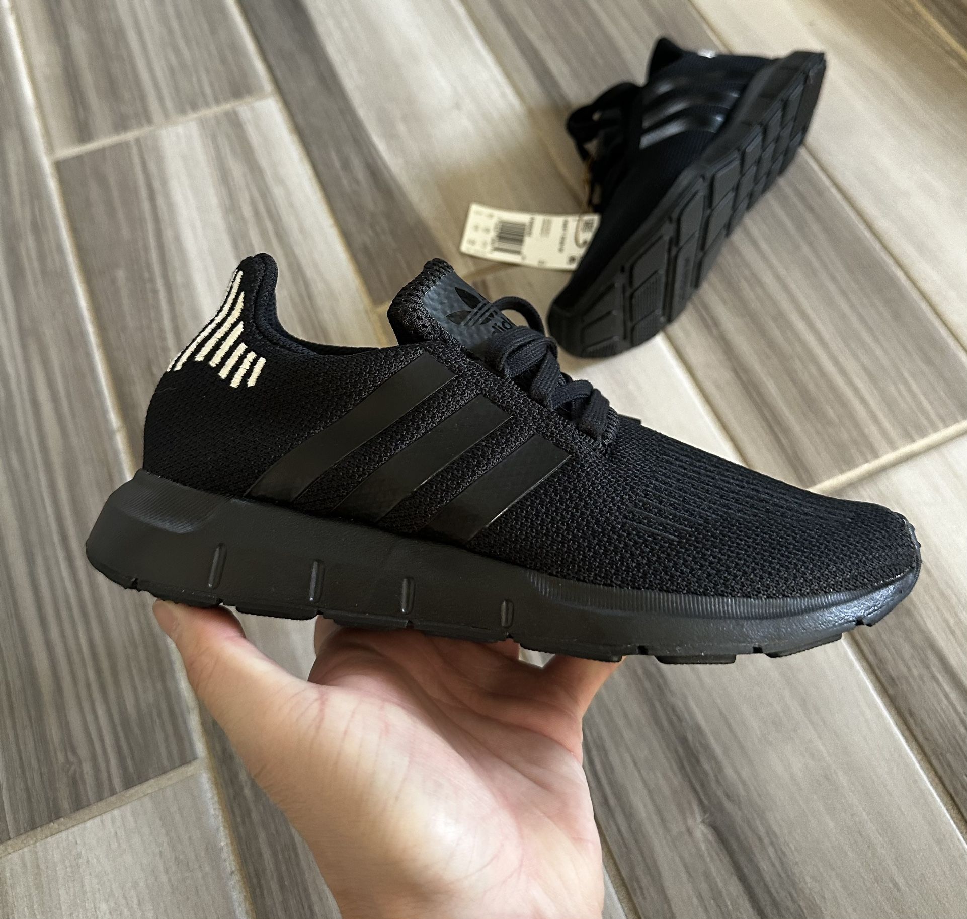 All black adidas women's swift run online
