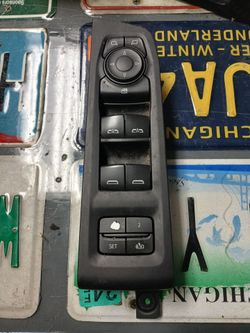 21-24 Suburban Fro t Left Window Switch original