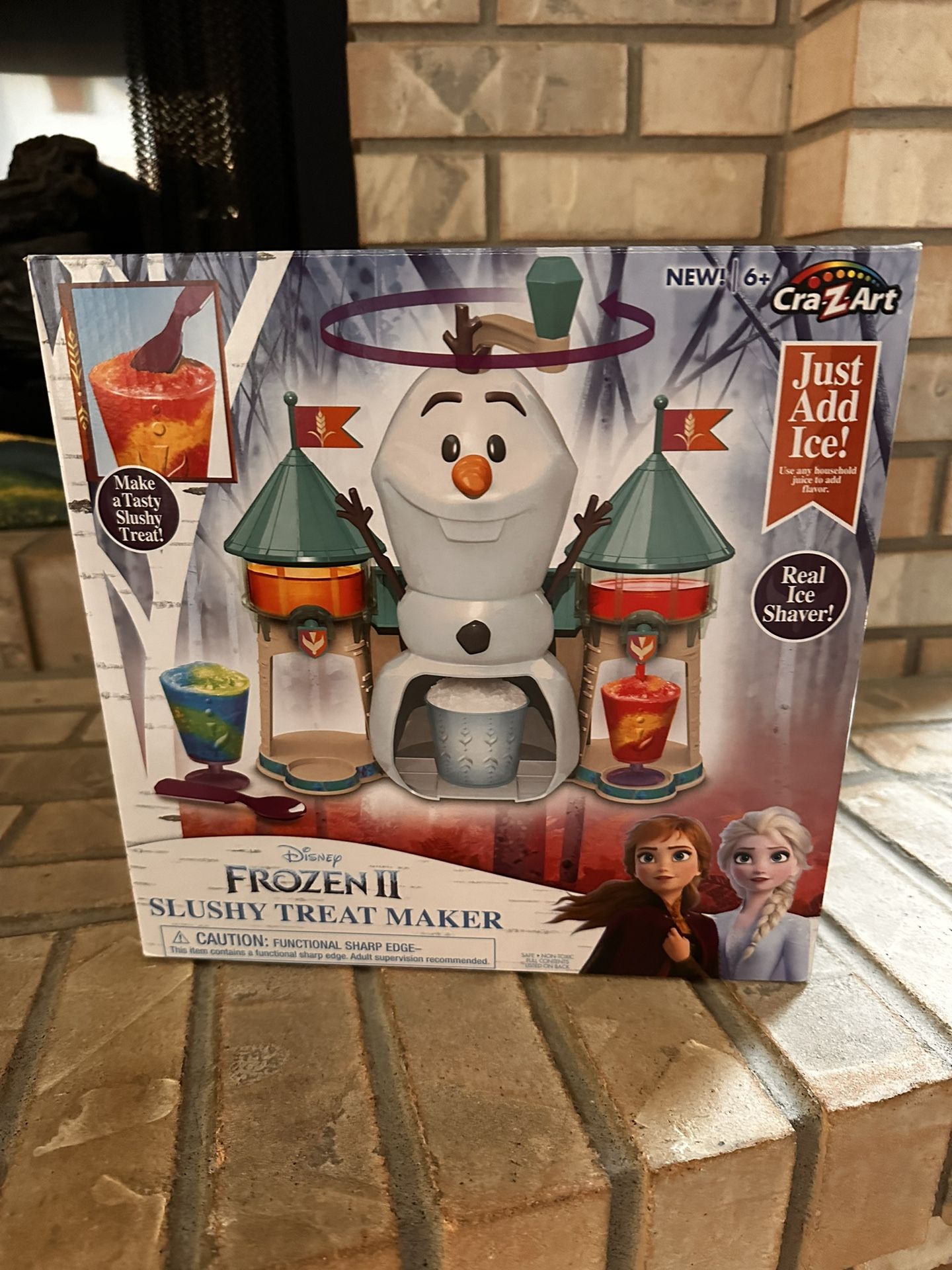 Brand new Disney Frozen II Slushy Treat Maker