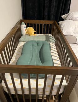 Baby crib