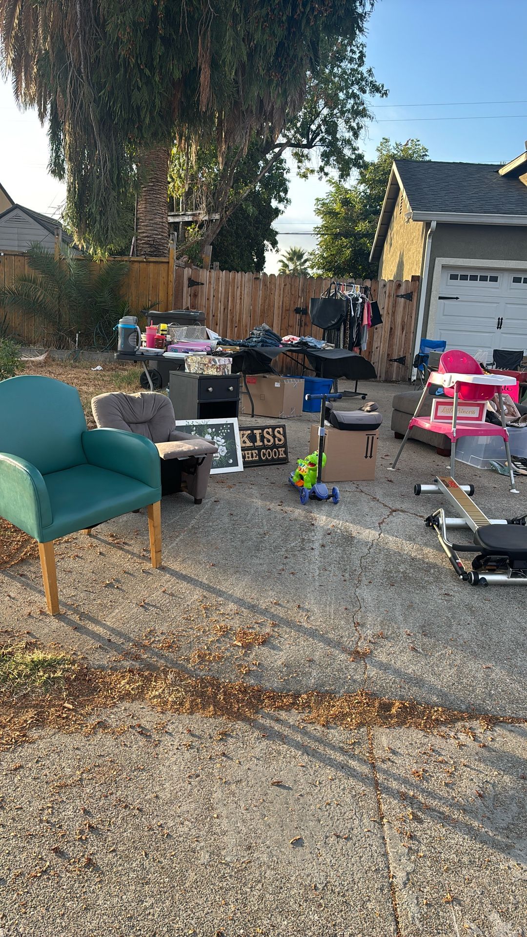 Sunday Garage Sale 9/28/2025