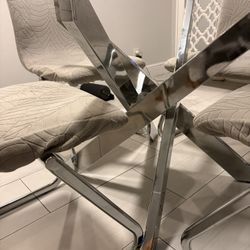 Glass Round Dinner Table