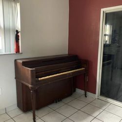 Free Upright Piano