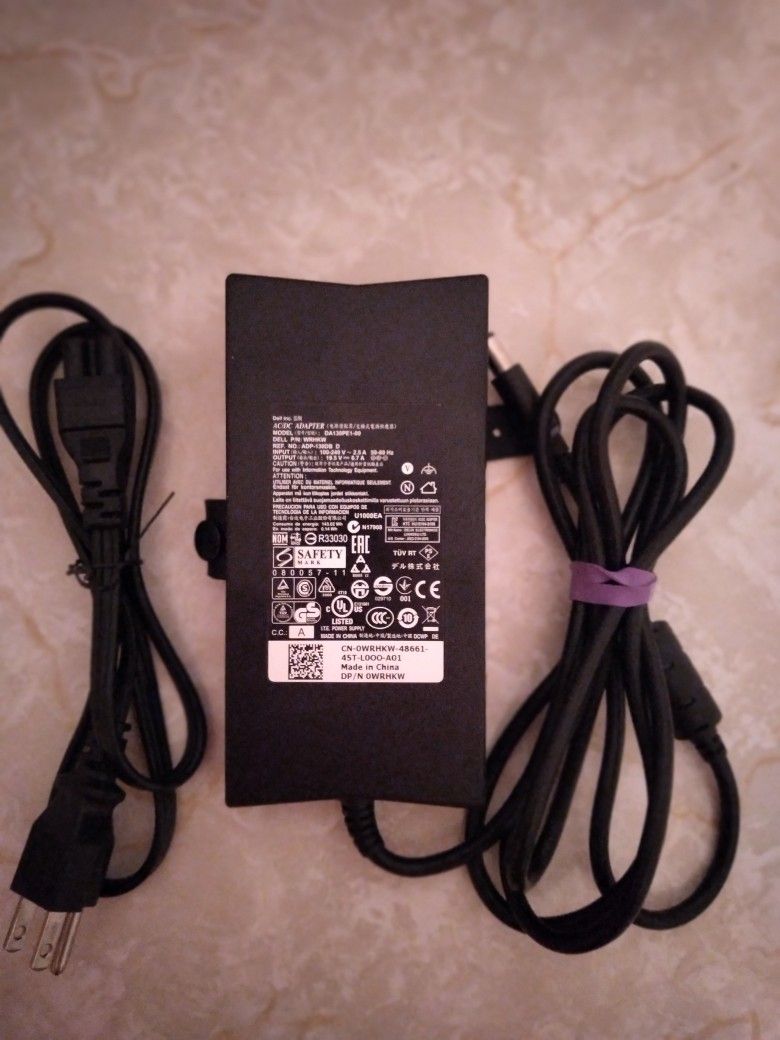 Genuine Dell 130w 19v 6.7a AC Adapter W/ Power Cord