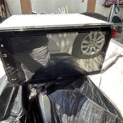 JVC KW-V660BT 6.8" DVD Receiver Apple CarPlay/Android Auto