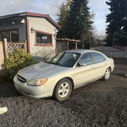 2001 Ford Taurus