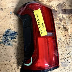 2024-2025 Toyota Tacoma Light