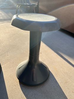 Wobble chair