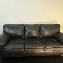 Pull Out Couch - Sofa- Leather