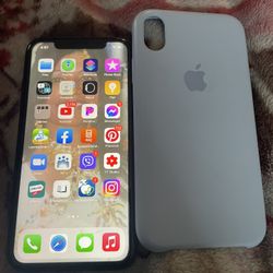 iPhone XR Black 64gb