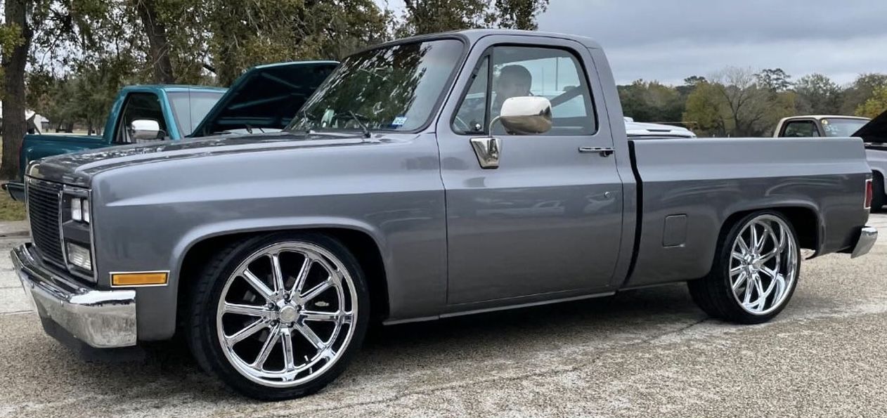 Us Mags Rambler Chrome 22x9 -22x11 With 265/35/22 - 305/30/22 Tires For Obs or C-10 Chevy????