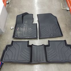 2023 Kia Sportage Floor Mats 