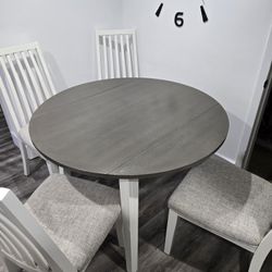 5 Piece Dining Set.  HALF OFF