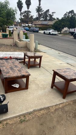 Coffee table set