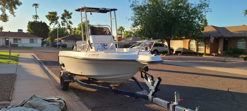 Wellcraft 190ccf Center Console Fishing Boat