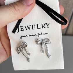 New Butterfly Bow Earrings (x 5 Pairs!)– Holiday/Everyday